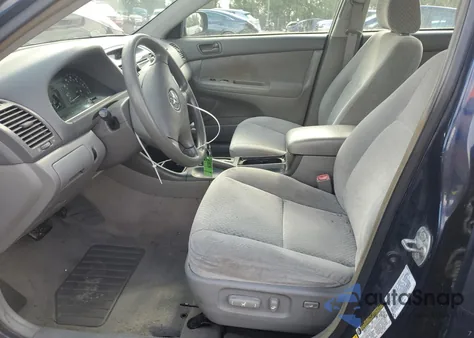 2004 Toyota Camry Le from USA, damaged, VIN 4T1BE30K04U296015